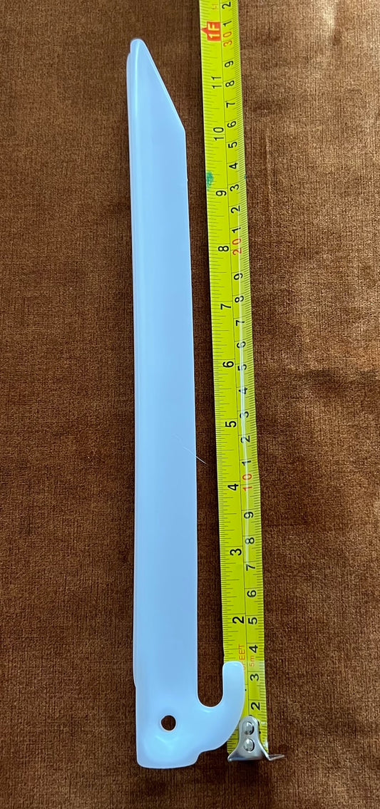 Plastic peg
